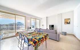 Palm Beach- Free Wifi- Parking- Sea View